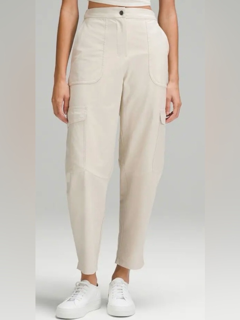 lululemon athletica Women's Cargo Track Pants in Cream Size 27